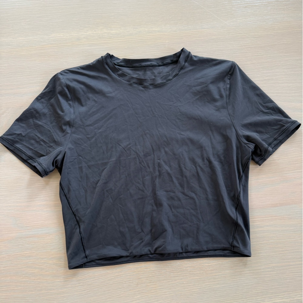 lululemon athletica Wundermost Black Cropped Short Sleeve T-Shirt
